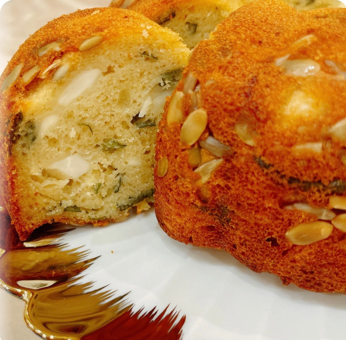 Thyme and Cheese Cake